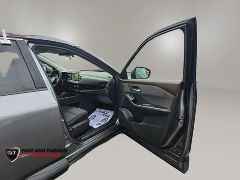 Used 2022 Nissan Rogue SV AWD/4WD image 11