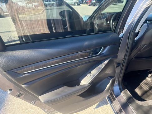 Used 2022 Honda Accord EX-L image 18