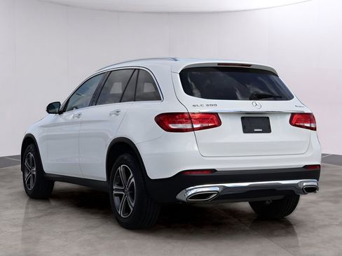 Used 2019 Mercedes-Benz GLC 300 4MATIC image 5