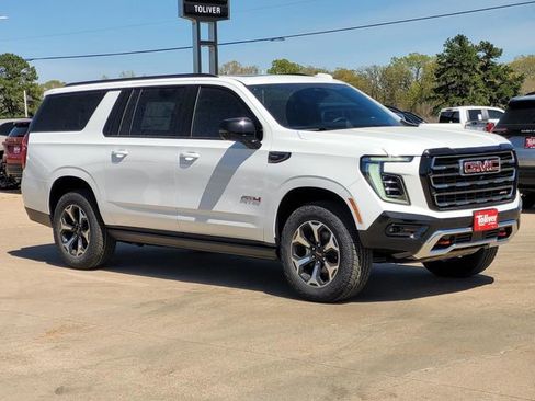 New 2026 GMC Yukon XL AT4 AWD/4WD image 3