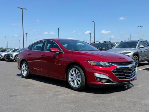 Used 2022 Chevrolet Malibu LT FWD image 3