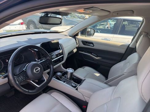 Used 2022 Nissan Pathfinder SL image 7