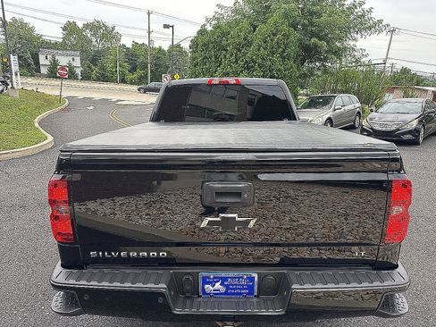 Used 2016 Chevrolet Silverado 1500 LT w/ Midnight Edition AWD/4WD image 6