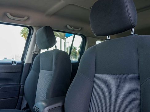 Used 2015 Jeep Patriot Sport image 11