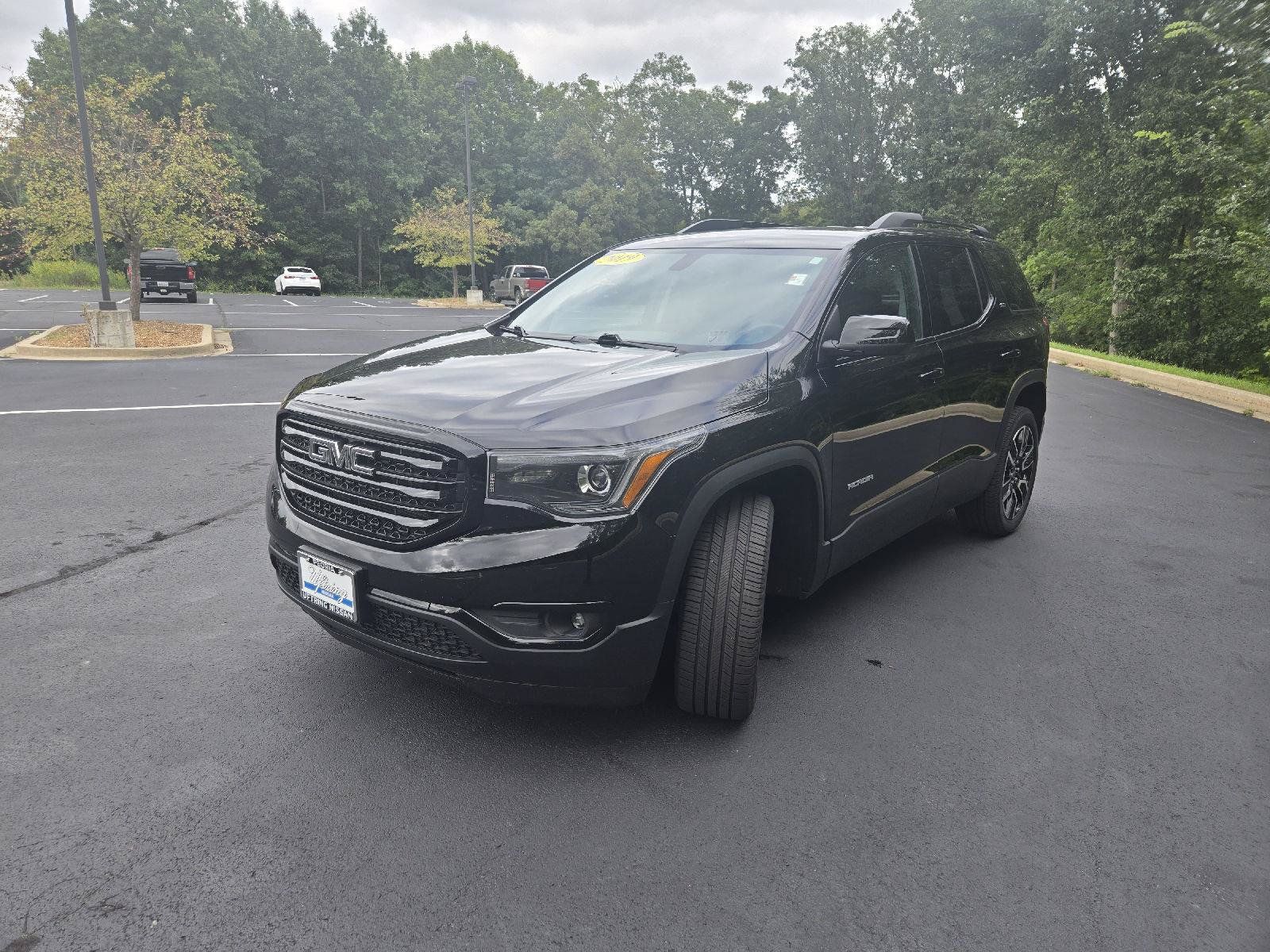 Used 2019 GMC Acadia SLT w/ Black Edition AWD/4WD image 4
