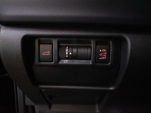 Certified 2026 Subaru Forester Premium AWD/4WD image 18
