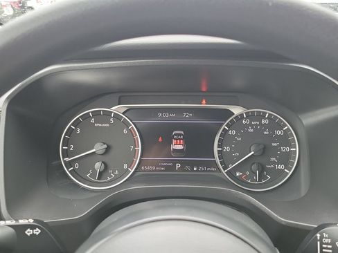 Used 2024 Nissan Rogue SV FWD image 13