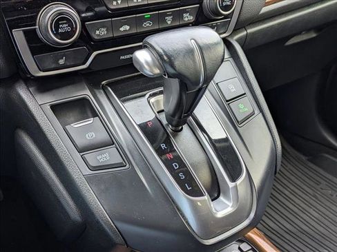 Used 2020 Honda CR-V Touring image 11