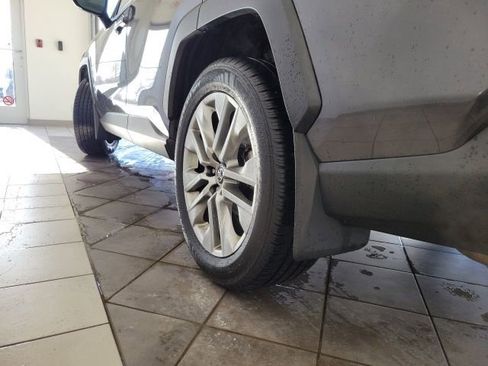 Used 2020 Toyota RAV4 Limited image 36