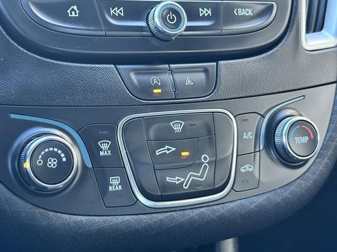 Used 2023 Chevrolet Malibu LS image 15