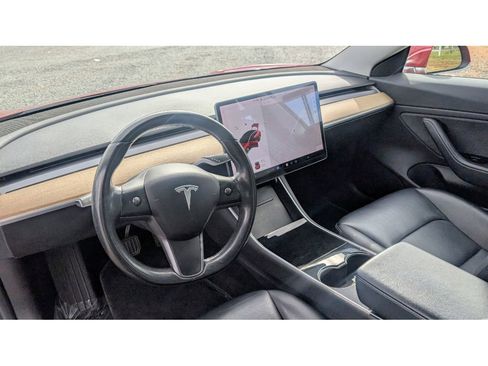 Used 2018 Tesla Model 3 Long Range image 18