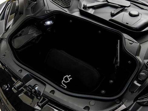 Used 2025 Lamborghini Revuelto AWD/4WD image 57