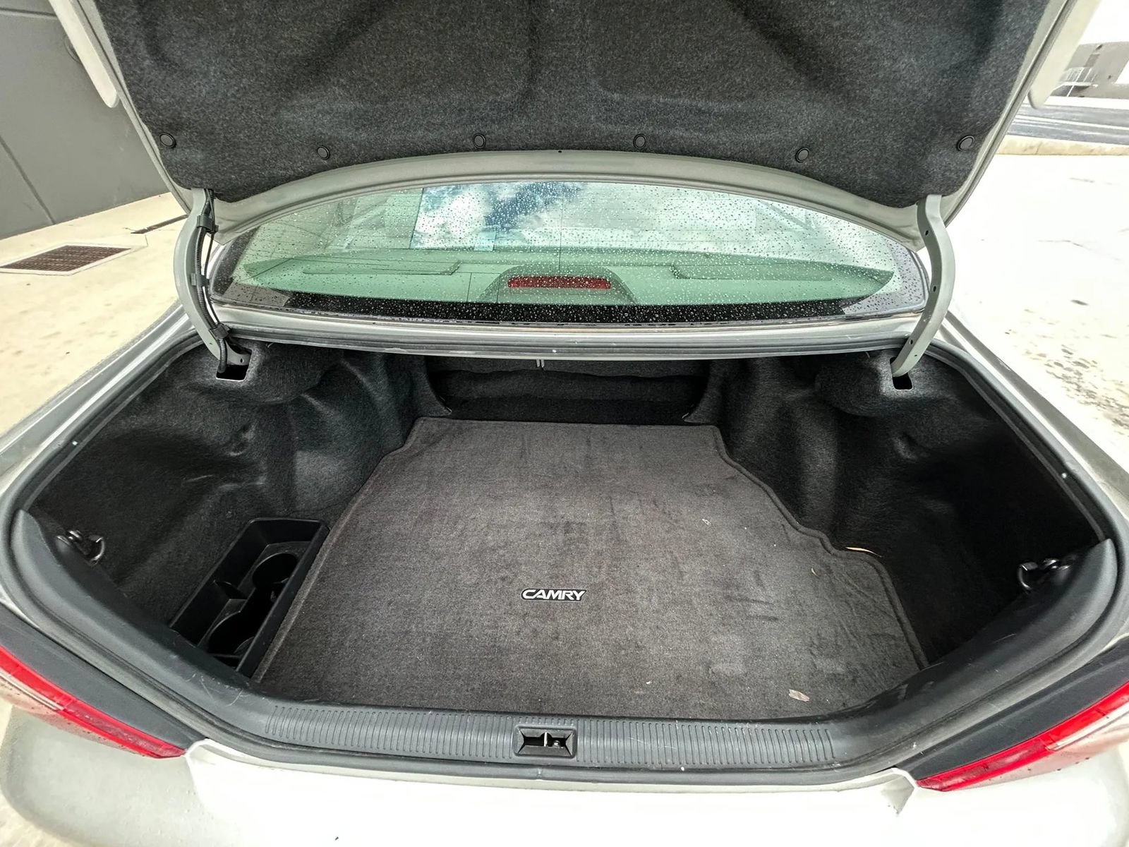 Used 2004 Toyota Camry LE FWD image 13