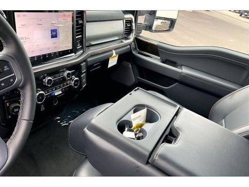 New 2026 Ford F350 Lariat w/ FX4 Off-Road Package AWD/4WD image 9