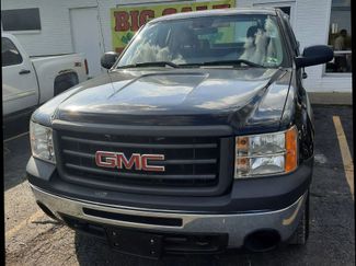 Used 2011 GMC Sierra 1500 W/T image 1