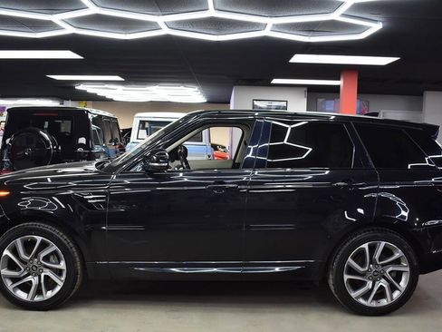 Used 2020 Land Rover Range Rover Sport HSE image 2