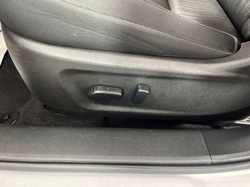 Used 2024 Nissan Altima 2.5 SV FWD image 33