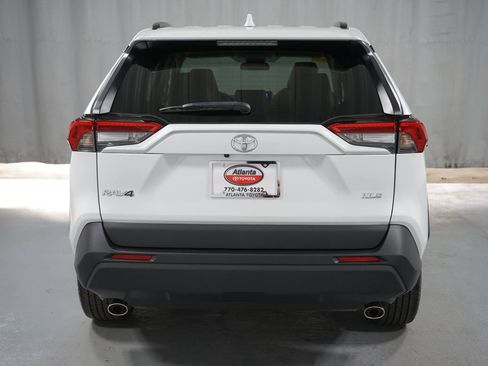 Used 2024 Toyota RAV4 XLE Premium image 7