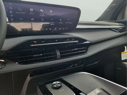 New 2026 Buick Enclave Sport Touring w/ LPO, Floor Liner Package image 19