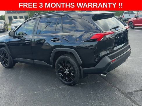 Used 2019 Toyota RAV4 XLE Premium w/ Cold Weather Package AWD/4WD image 7