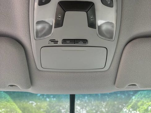 Used 2014 Toyota Sienna LE FWD image 30