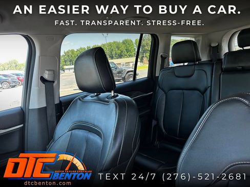 Used 2022 Jeep Grand Cherokee L Limited w/ Black Appearance Package AWD/4WD image 10