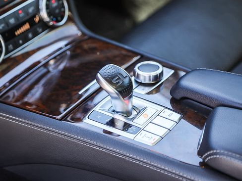 Used 2013 Mercedes-Benz SL 550 image 20