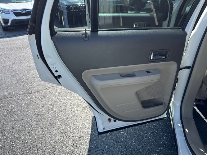 Used 2010 Ford Edge Limited FWD image 13