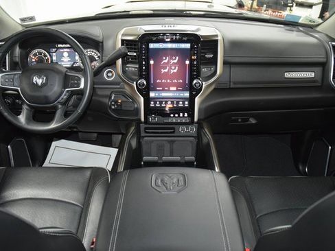 Used 2024 RAM 3500 Laramie image 32