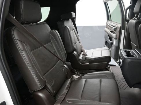 Used 2023 GMC Yukon XL Denali AWD/4WD image 23