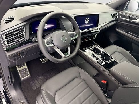 New 2026 Volkswagen Atlas Cross Sport SEL R-Line AWD/4WD image 9