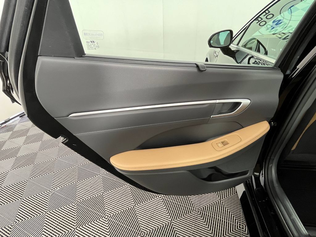 Used 2026 Hyundai Sonata Limited FWD image 26