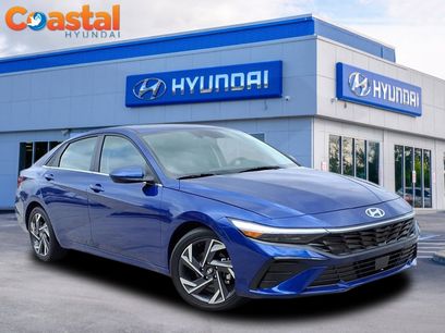 Used 2025 Hyundai Elantra SEL