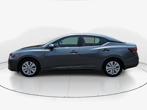 Used 2025 Nissan Sentra S FWD image 10