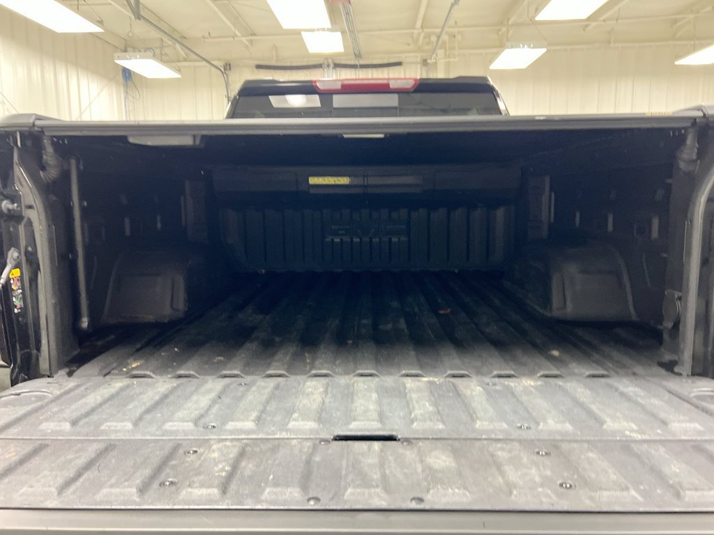 Used 2025 GMC Sierra 1500 AT4 w/ AT4 Preferred Package AWD/4WD image 25