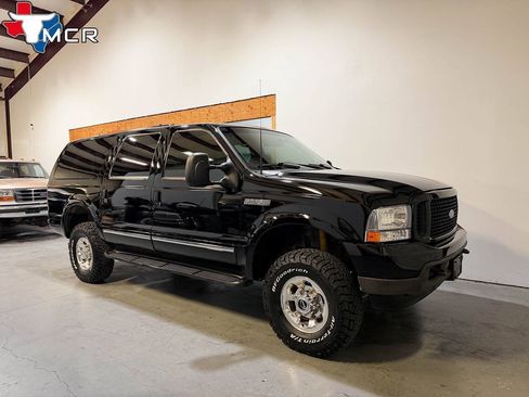 Used 2002 Ford Excursion Limited AWD/4WD image 3