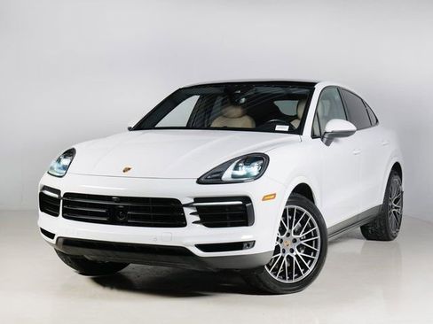 Used 2021 Porsche Cayenne Coupe image 1