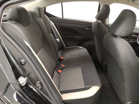 Used 2021 Nissan Versa SV image 19