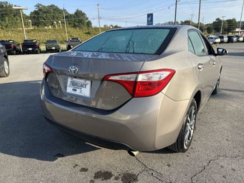Used 2016 Toyota Corolla LE FWD image 5