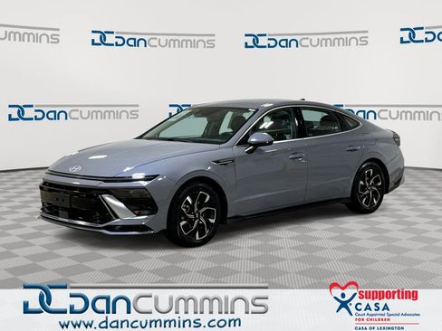 Used 2024 Hyundai Sonata SEL AWD/4WD image 1