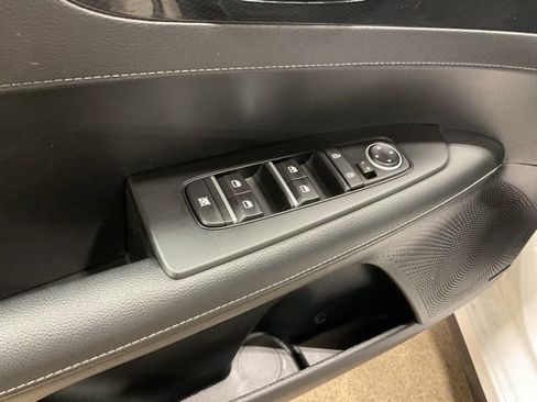 Used 2024 Kia Forte GT-Line w/ GT-Line Premium Package image 17