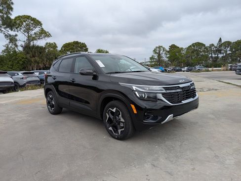 New 2026 Kia Seltos S image 2