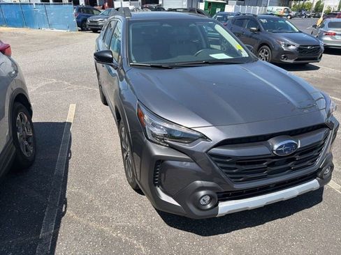 Used 2025 Subaru Outback Limited w/ Popular Package #2 image 3