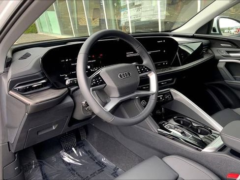 New 2025 Audi Q5 Premium Plus image 5