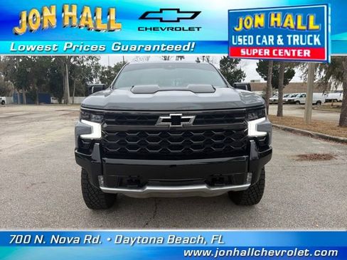 Used 2024 Chevrolet Silverado 1500 ZR2 w/ Technology Package image 21