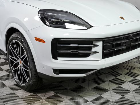 New 2026 Porsche Cayenne S AWD/4WD image 40