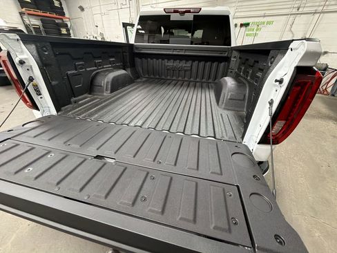 New 2026 GMC Sierra 1500 AT4 image 25