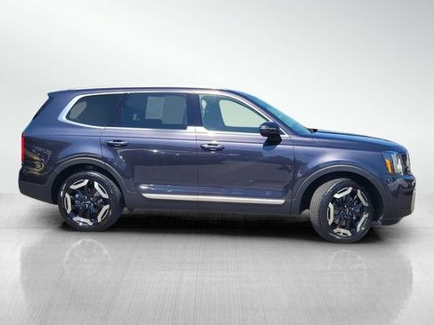 Used 2025 Kia Telluride S AWD/4WD image 3