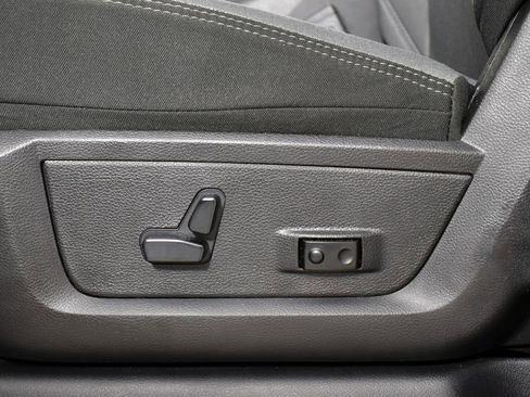 Used 2019 RAM 2500 Big Horn image 12