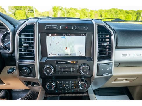 Used 2019 Ford F350 Lariat w/ Lariat Ultimate Package AWD/4WD image 30